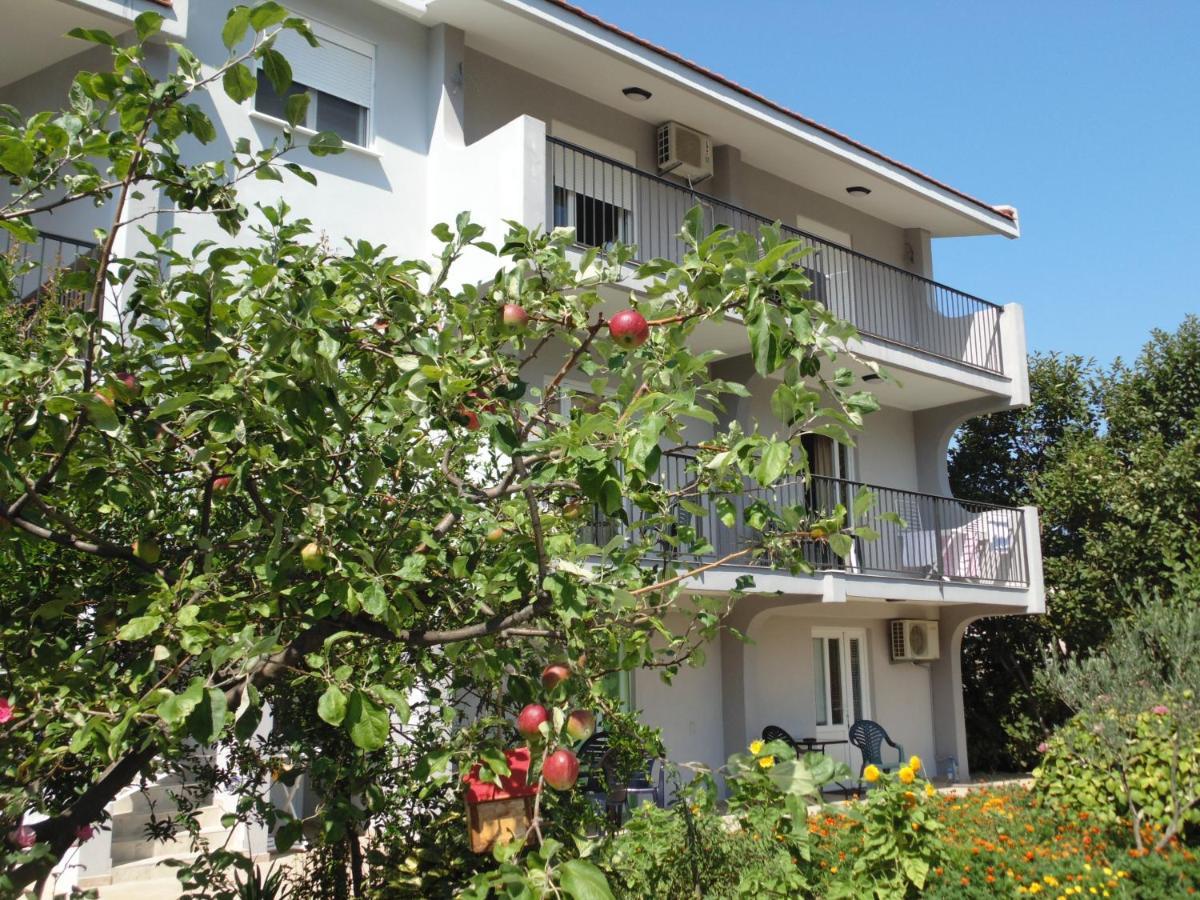 Apartments Macaso Bar Exterior photo
