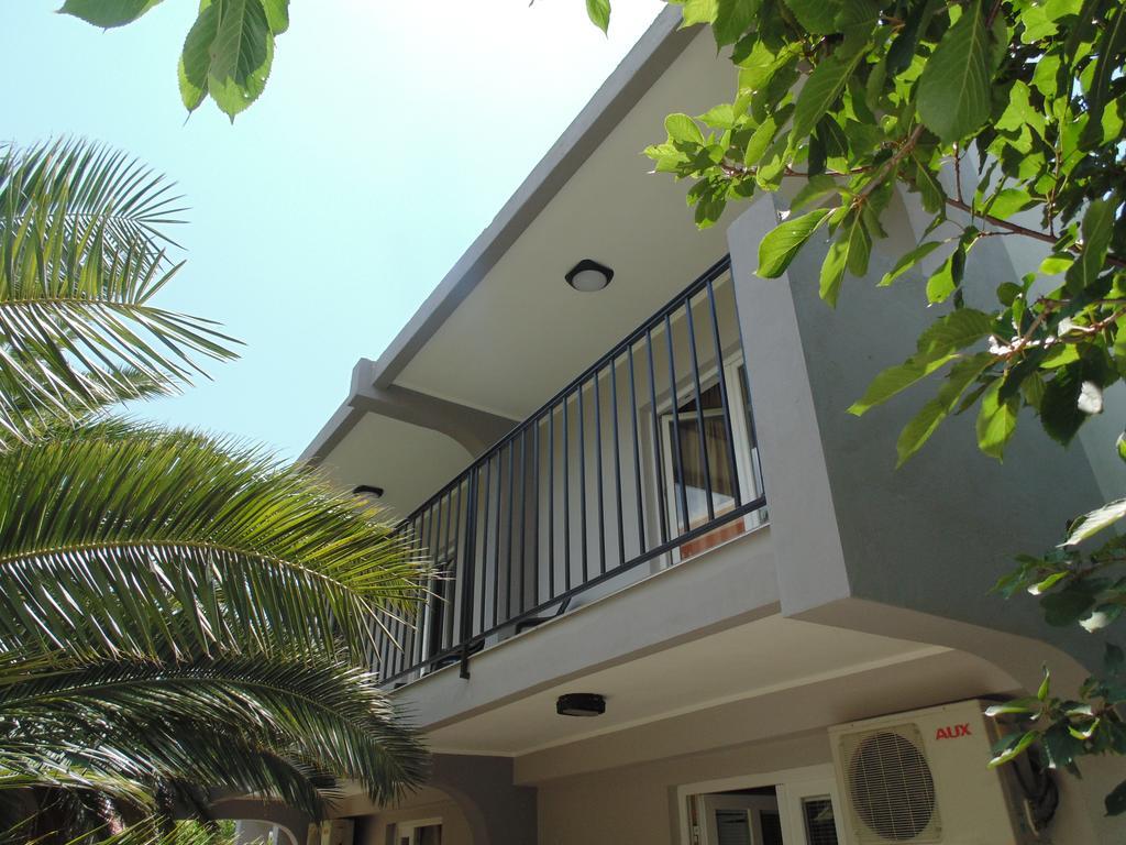 Apartments Macaso Bar Exterior photo