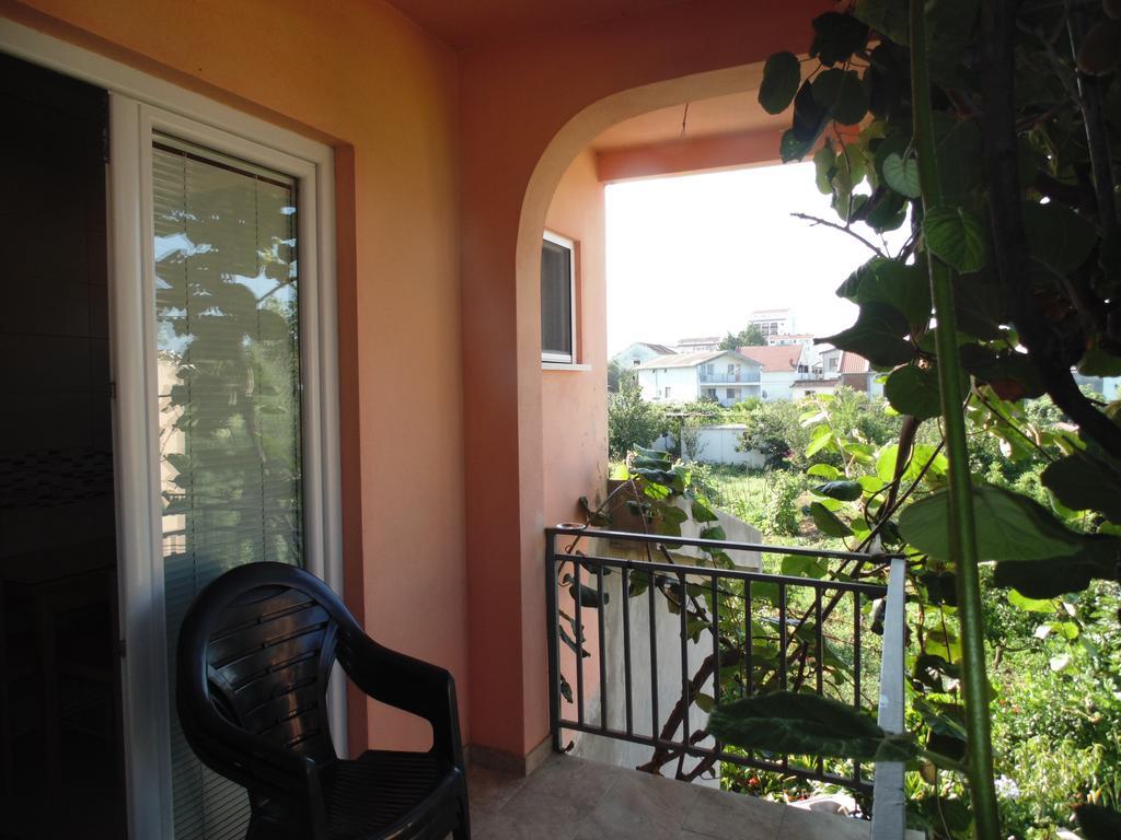 Apartments Macaso Bar Exterior photo