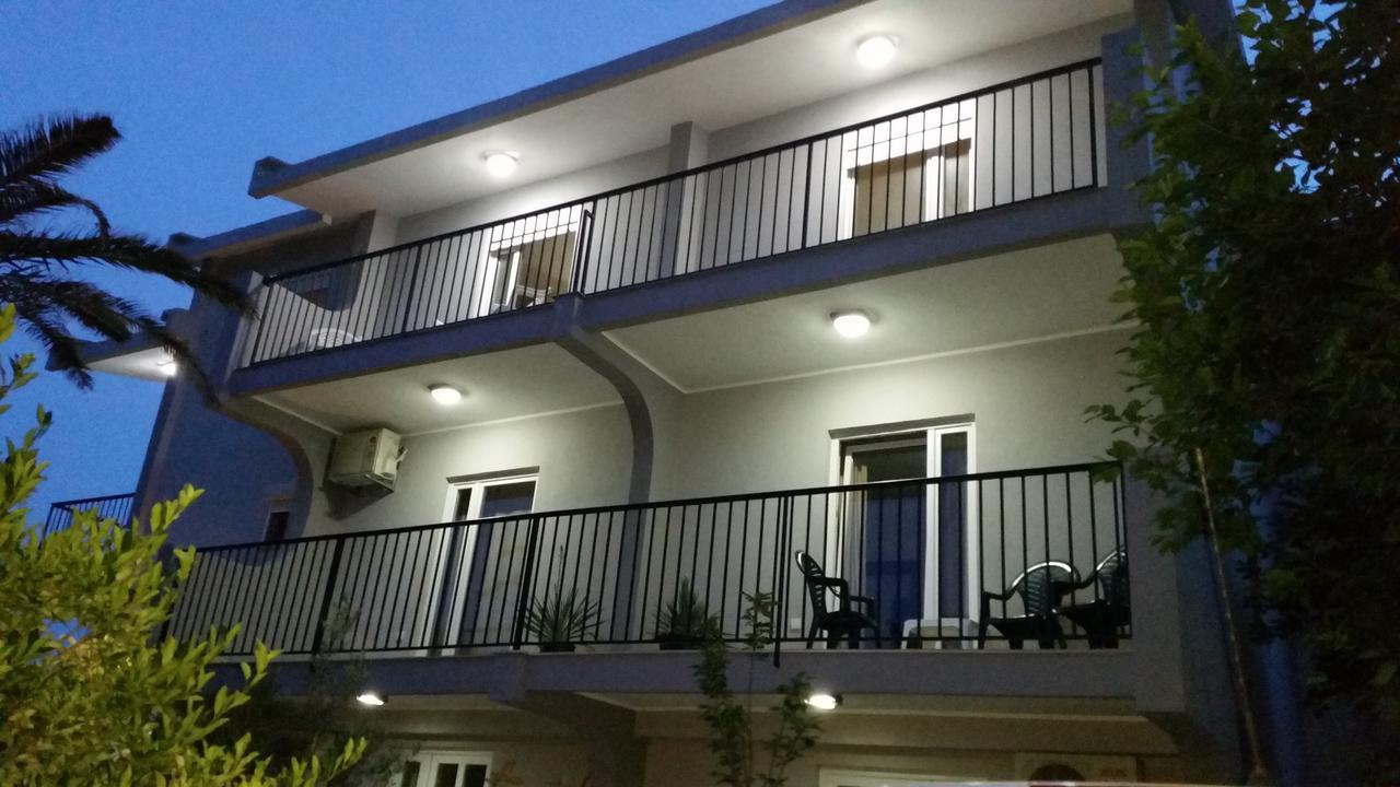 Apartments Macaso Bar Exterior photo